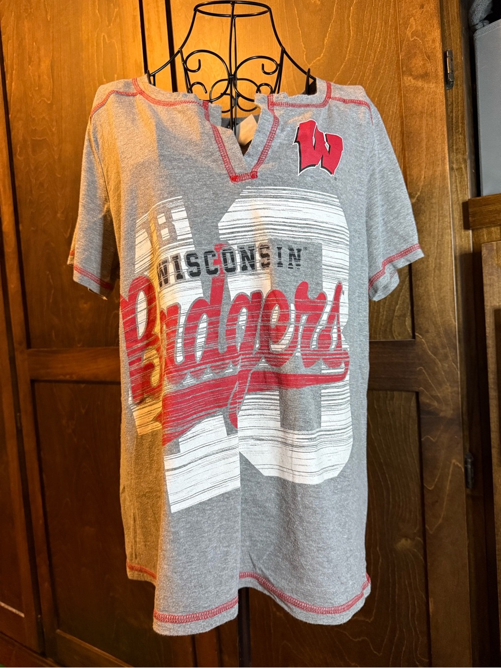 Wisconsin Badgers Gray and Red Short Sleeve Graphic Tee